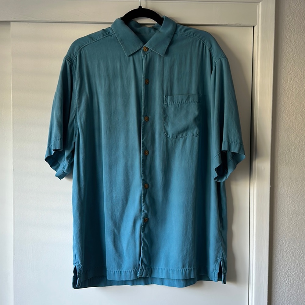 Men’s Tommy Bahama Silk Button Up Shirt